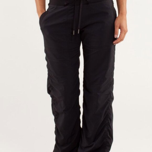 Lululemon Studio Pant Lined Size 8 - Picture 1 of 4